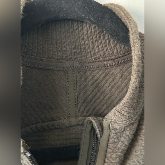 Lululemon On Repeat Bomber Jakcet - Picture 2 of 7